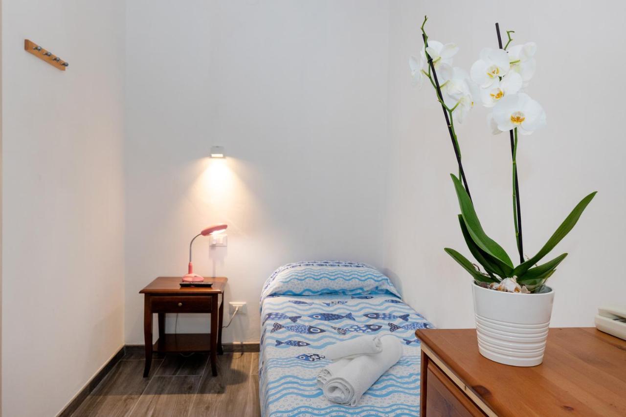 B&B Oasi Finale Ligure Exterior photo