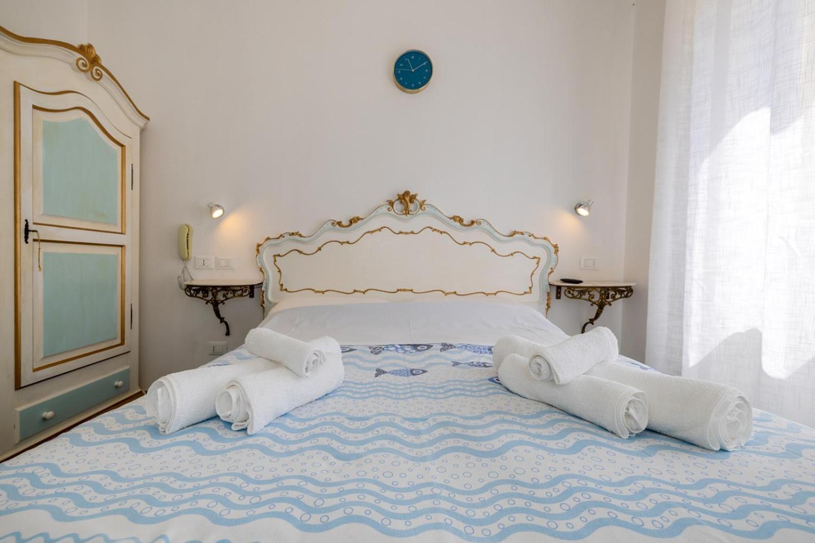 B&B Oasi Finale Ligure Exterior photo