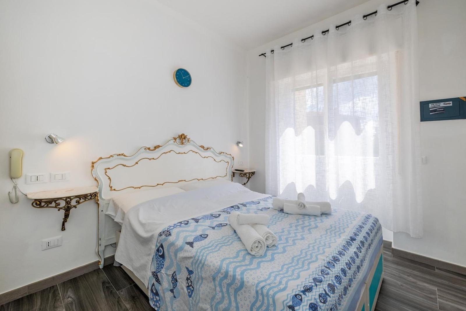 B&B Oasi Finale Ligure Exterior photo